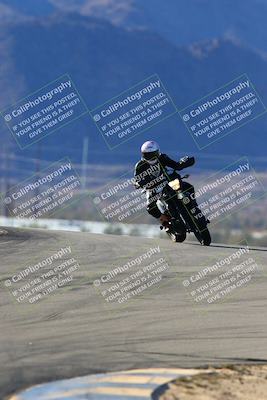 media/Jan-09-2022-SoCal Trackdays (Sun) [[2b1fec8404]]/Turns 9 and 8 (920am)/